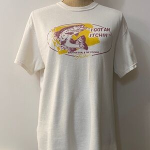 Gildan White Tee with Graphic Print Fishing